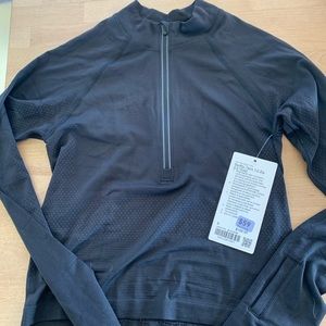 NWT Swiftly Tech 1/2 Zip 2.0 Cool